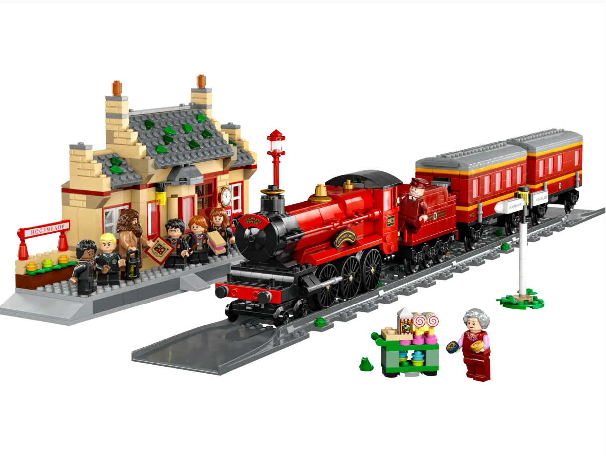 LEGO Harry Potter Hogwarts Express and Hogsmeade Station set featuring a red train, station building, and minifigures.