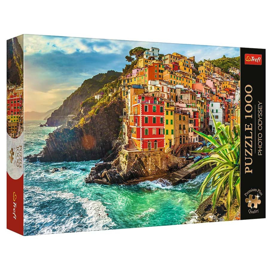 Puzzle: Photo Odyssey: Town of Riomaggiore Italy - 1000 Piece (Premium Plus)