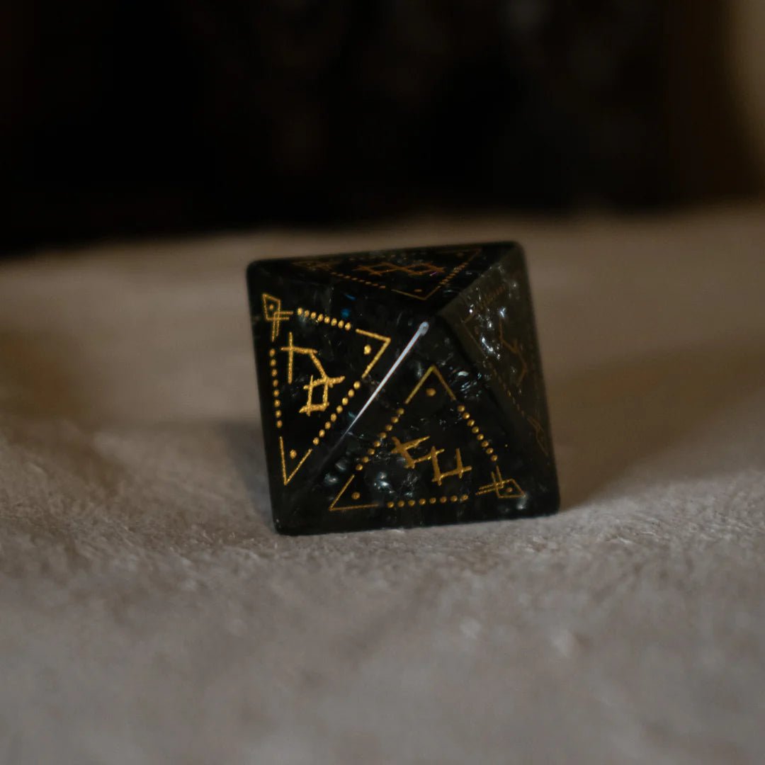 Misty Mountain Gaming: Wendigo Shattered Glass Dice Set