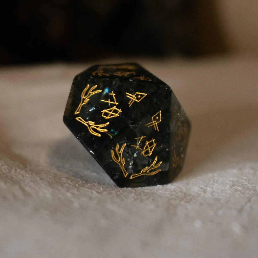 Misty Mountain Gaming: Wendigo Shattered Glass Dice Set