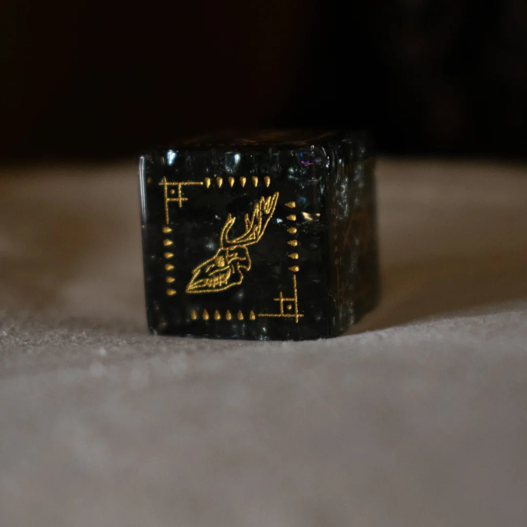 Misty Mountain Gaming: Wendigo Shattered Glass Dice Set
