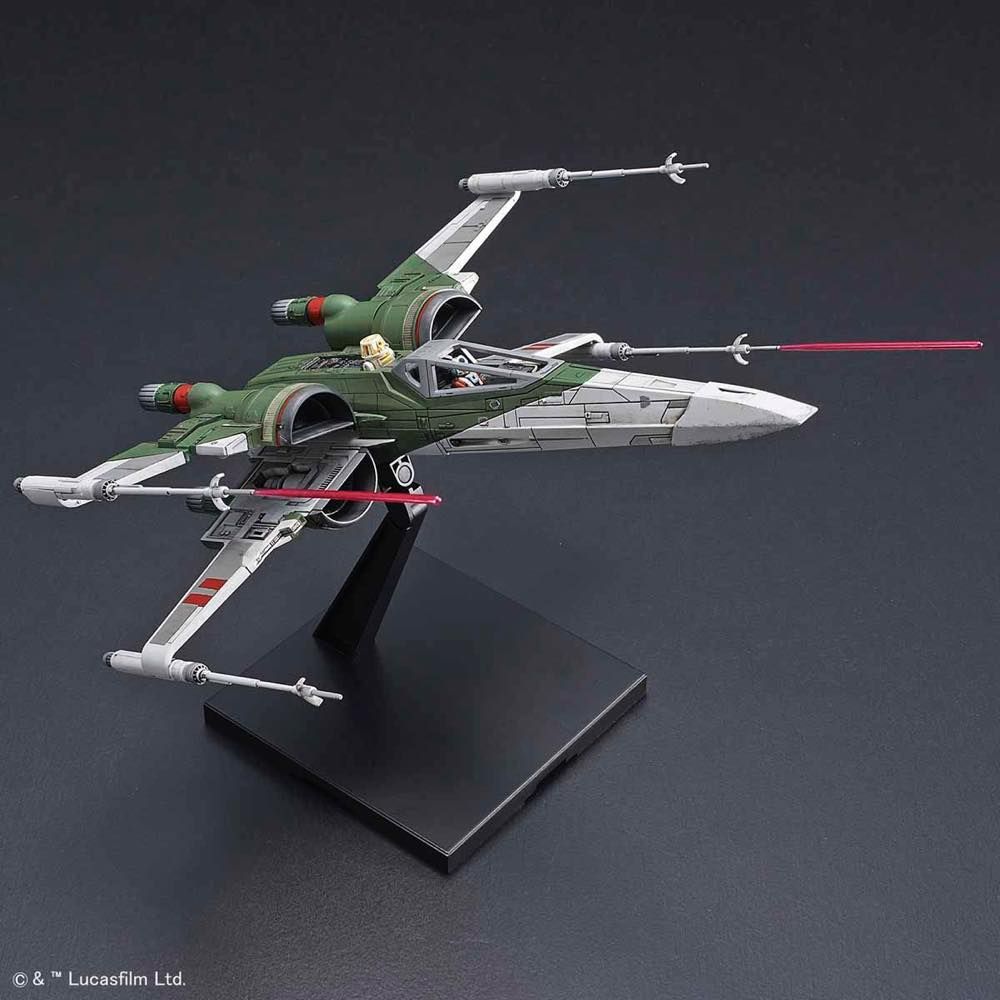 1/72 scale model of the X-Wing Fighter from Star Wars: The Rise of Skywalker, featuring detailed design and display stand.